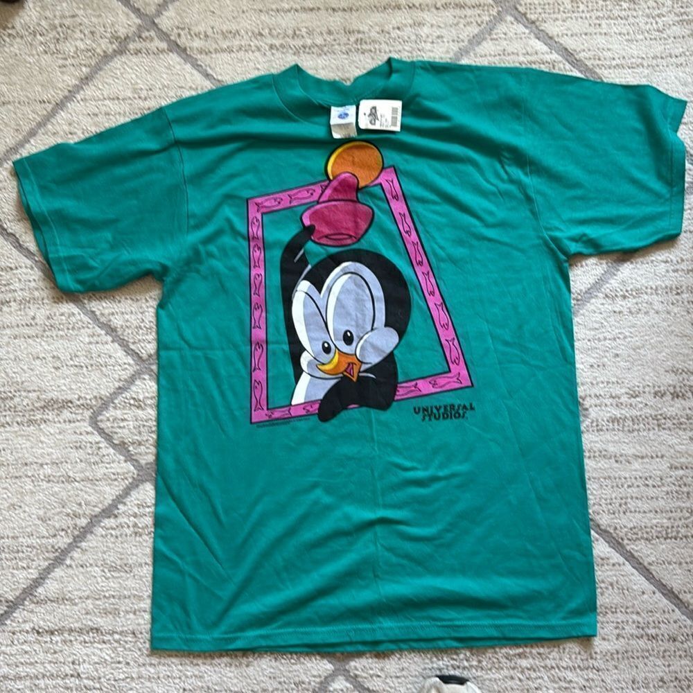 NWT Vintage 90s Universal Studios Chilly Willy Penguin T-Shirt Blue Size large